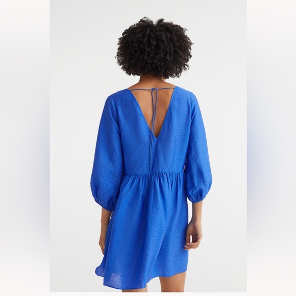H&M V- Neck Dress- Blue, size Small - Picture 5 of 7